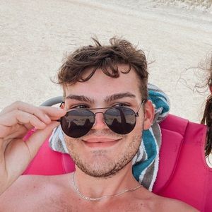 Meet your Posher, Mason